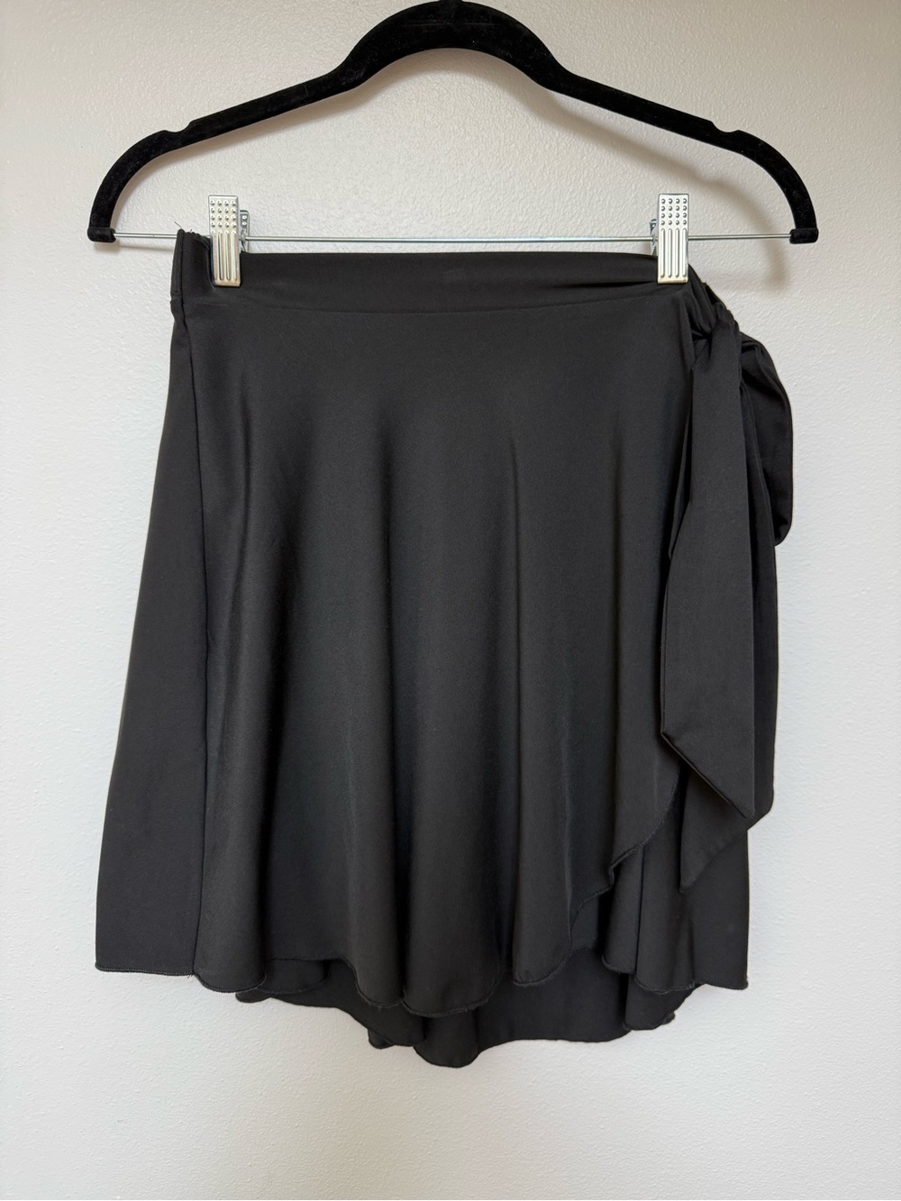 SHEIN Black Wrap Skater Skirt with Side Tie